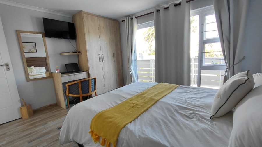 To Let 3 Bedroom Property for Rent in Blouberg Rise Western Cape